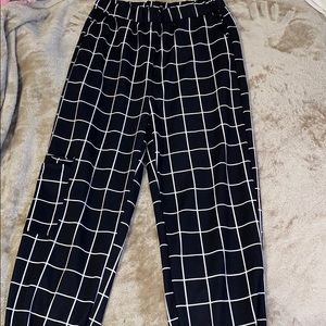 Grid high rise black and white joggers Small